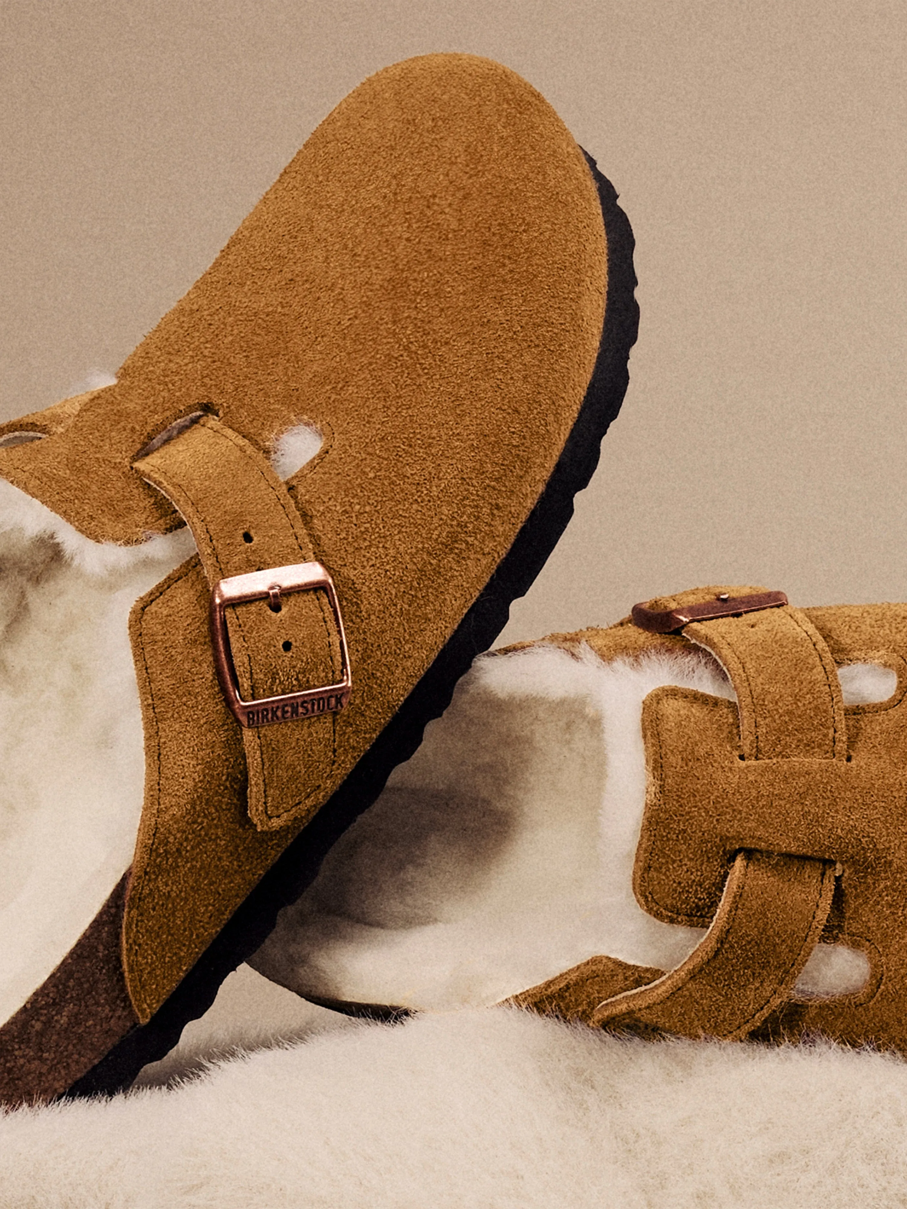 BIRKENSTOCK Boys Boston Shearling Suede Clogs in Brown