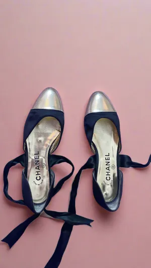 Chanel Black and Gold Ballerina Flats