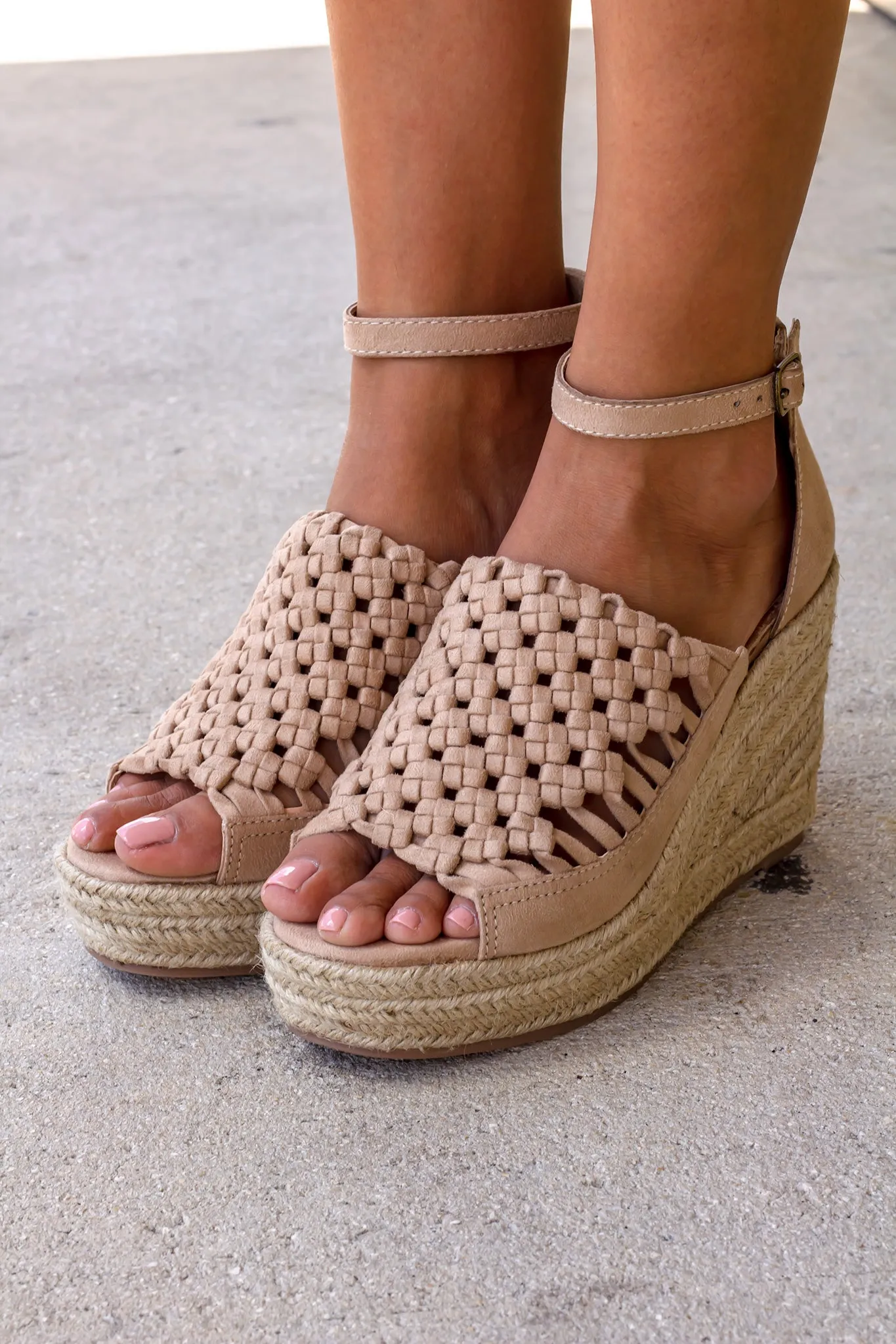 Juti Beige Wedges