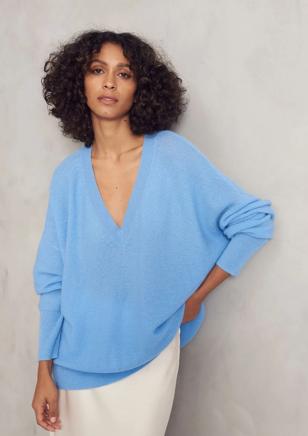 Relaxed Lofty V Neck Sweater in Delta Blue